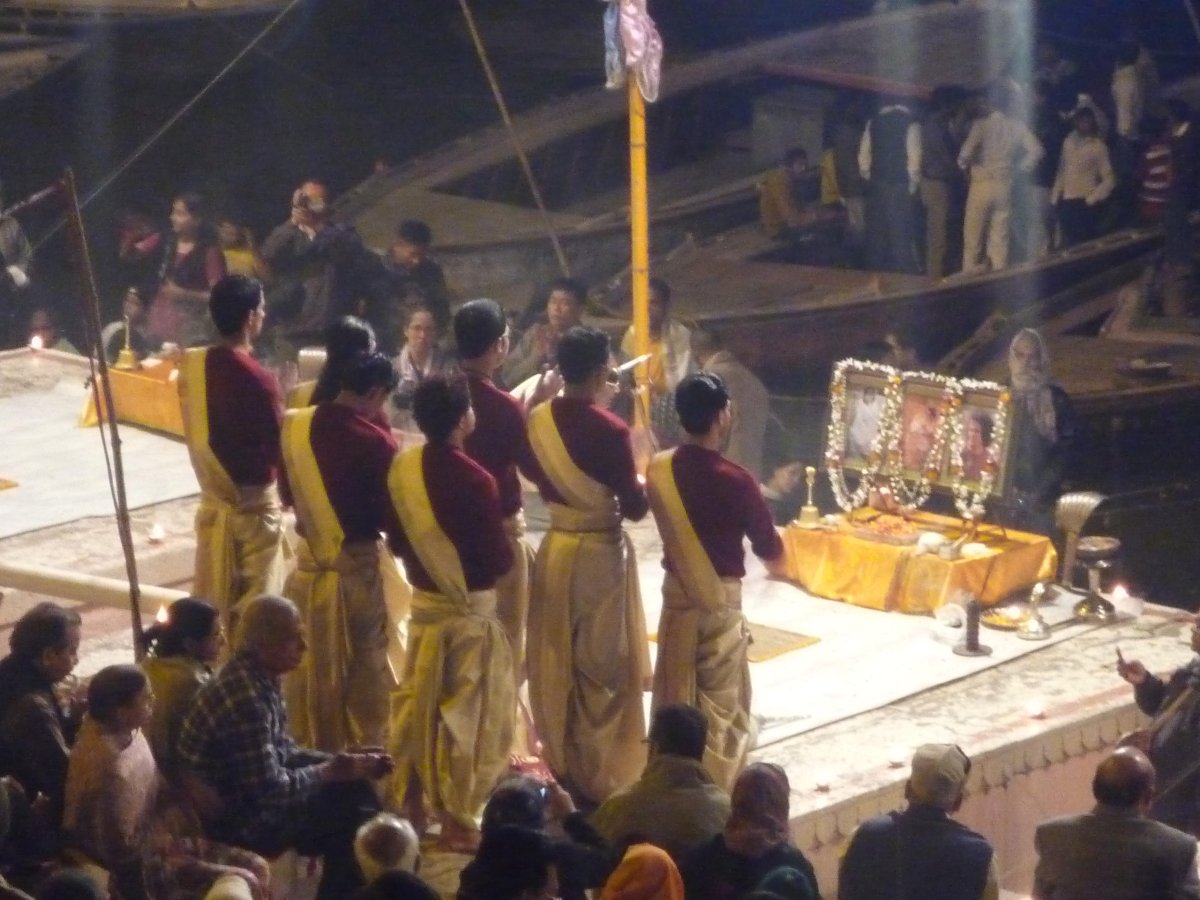 Aarti Ceremony - Bank of river Ganga10